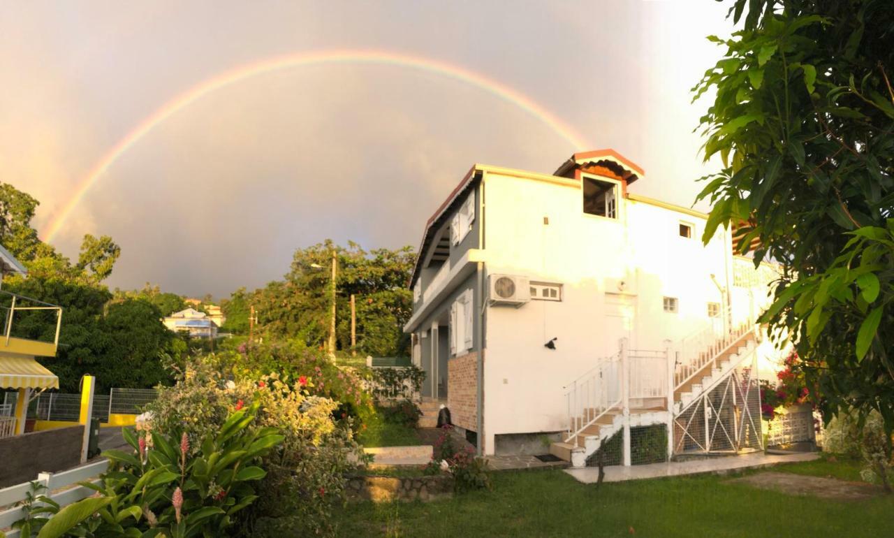 Villa Des Iles Басе Тере Екстериор снимка